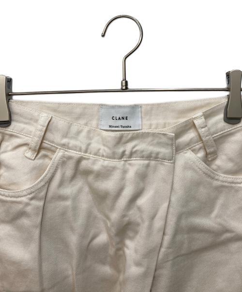 CLANE（クラネ）CLANE (クラネ) ラップデザインデニムパンツ アイボリー サイズ:1 未使用品の古着・服飾アイテム