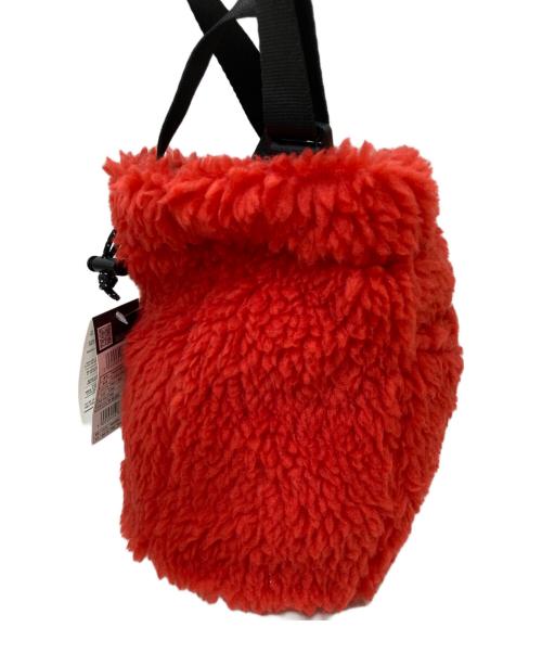 THE NORTH FACE（ザ ノース フェイス）THE NORTH FACE (ザ ノース フェイス) FLEECE BUCKET BAG レッド 未使用品の古着・服飾アイテム