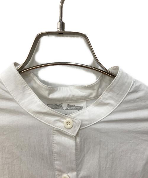 BEARDSLEY（ビアズリー）BEARDSLEY (ビアズリー) バンドカラーシャツ ホワイト サイズ:FREEの古着・服飾アイテム