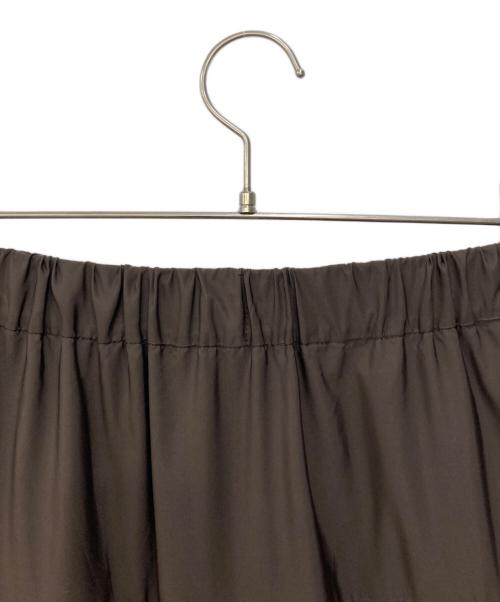 BEARDSLEY（ビアズリー）BEARDSLEY (ビアズリー) プリーツティアードスカート ブラウン サイズ:2の古着・服飾アイテム