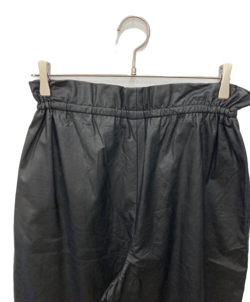 TOMORROW LAND（トゥモローランド）TOMORROW LAND (トゥモローランド) フェイクレザーパンツ ブラック サイズ:SIZE36の古着・服飾アイテム