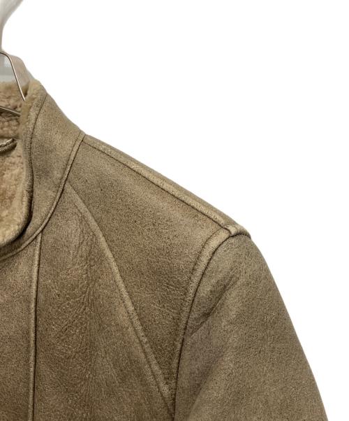 DACUTE（ダクテ）DACUTE (ダクテ) シープレザームートンシングルライダースジャケット ベージュ サイズ:46の古着・服飾アイテム