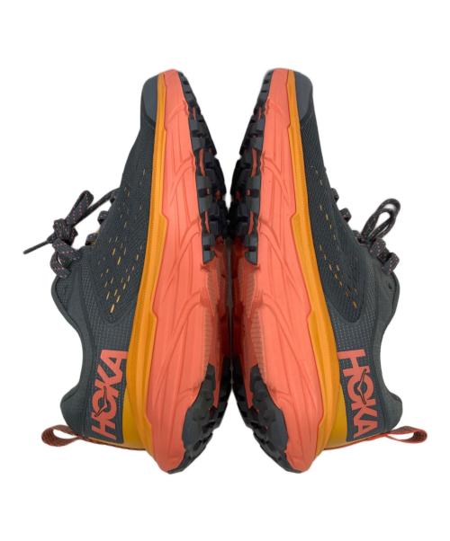 HOKAONEONE（ホカオネオネ）HOKAONEONE (ホカオネオネ) チャレンジャー ATR 6 グレー サイズ:23.5の古着・服飾アイテム