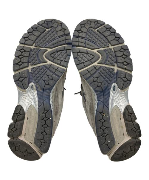 NEW BALANCE（ニューバランス）NEW BALANCE (ニューバランス) M2002 グレー サイズ:27.5㎝の古着・服飾アイテム
