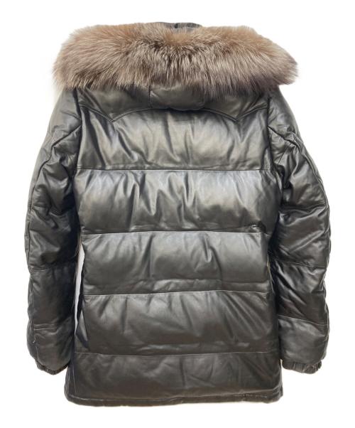 TOMORROW LAND（トゥモローランド）TOMORROW LAND (トゥモローランド) Kemit (ケミット) シルバーフォックスシープレザーダウンジャケット ブラック サイズ:46の古着・服飾アイテム