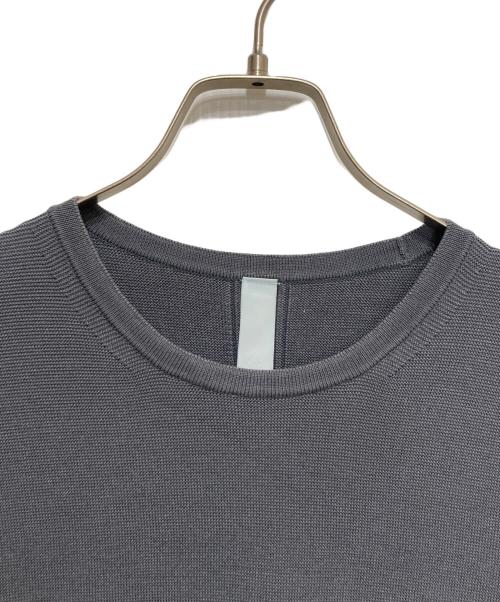 CFCL（シーエフシーエル）CFCL (シーエフシーエル) GARTER CREW NECK TEE2 グレー サイズ:5の古着・服飾アイテム