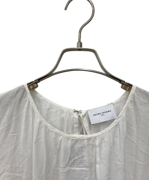 UNITED ARROWS（ユナイテッドアローズ）UNITED ARROWS (ユナイテッドアローズ) タック ティアード マキシワンピース ホワイト サイズ:36 未使用品の古着・服飾アイテム