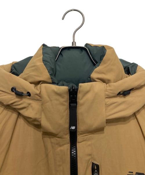 NEW BALANCE（ニューバランス）NEW BALANCE (ニューバランス) ユーティリティーリバーシブルグースダウンジャケット ベージュ×グリーン サイズ:Ⅿの古着・服飾アイテム