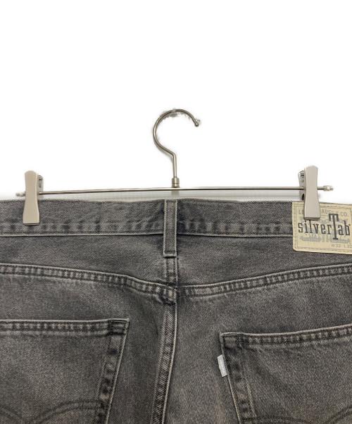 Levi's SILVER TAB（リーバイス シルバータブ）LEVI'S SILVER TAB (リーバイス シルバータブ) ルーズフィットデニムパンツ グレー サイズ:W33の古着・服飾アイテム
