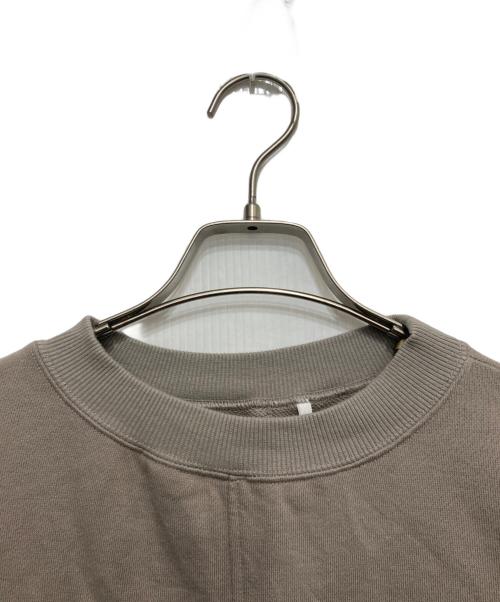 BEARDSLEY（ビアズリー）BEARDSLEY (ビアズリー) 袖口フリルトレーナー ベージュ サイズ:FREEの古着・服飾アイテム