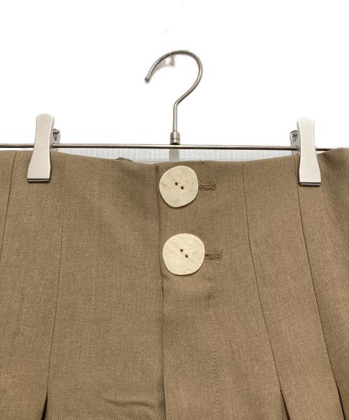 JENNE（ジェンヌ）JENNE (ジェンヌ) ハイウエストタックフレアパンツ ベージュ サイズ:S 未使用品の古着・服飾アイテム