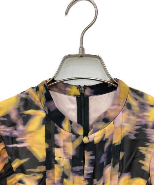 furfur（ファーファー）furfur (ファーファー) ぼかしフラワープリントワンピース イエロー サイズ:FREE 未使用品の古着・服飾アイテム