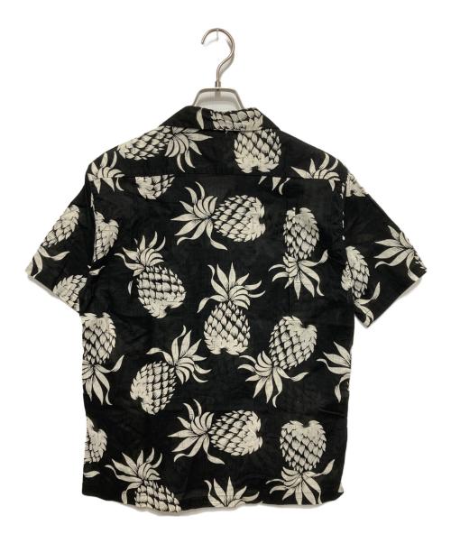 Sun Surf（サンサーフ）Sun Surf (サンサーフ) パイナップル柄アロハシャツ ブラック サイズ:Ｓの古着・服飾アイテム