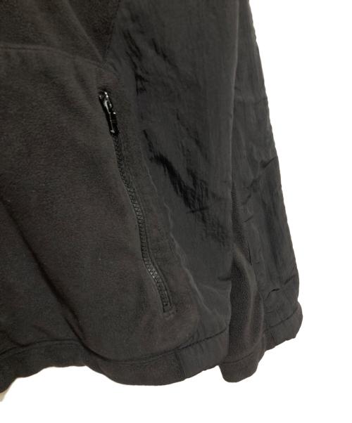 ARMANI EXCHANGE（アルマーニ エクスチェンジ）ARMANI EXCHANGE (アルマーニ エクスチェンジ) 切替フリースジャケット ブラック サイズ:XXL/TTGの古着・服飾アイテム
