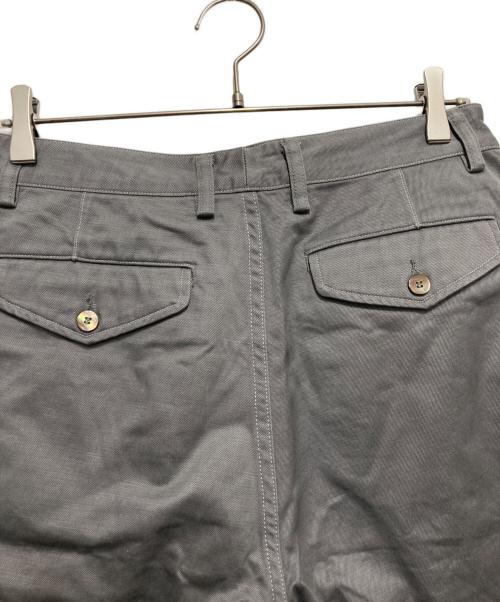 AURALEE（オーラリー）AURALEE (オーラリー) WASHED FINX LIGHT BIG CHINO SHORTS グレー サイズ:3の古着・服飾アイテム