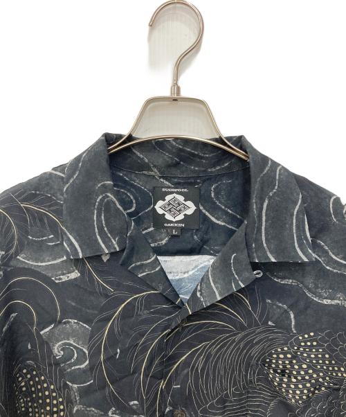 BUDS POOL（バッズプール）BUDS POOL (バッズプール) Gakkin (ガッキン) 渦軍鶏 HAWAIIANSHIRT ブラック サイズ:Ｌの古着・服飾アイテム