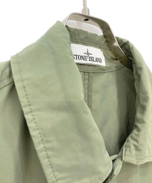 STONE ISLAND（ストーンアイランド）STONE ISLAND (ストーンアイランド) MICRO REPS MAC サイドロゴパッチ ステンカラーコート グリーン サイズ:Sの古着・服飾アイテム