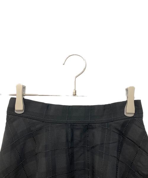JENNE（ジェンヌ）JENNE (ジェンヌ) 刺繍チェックスカート ブラック サイズ:S 未使用品の古着・服飾アイテム