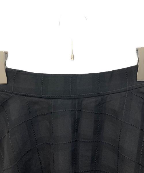 JENNE（ジェンヌ）JENNE (ジェンヌ) 刺繍チェックスカート ブラック サイズ:S 未使用品の古着・服飾アイテム