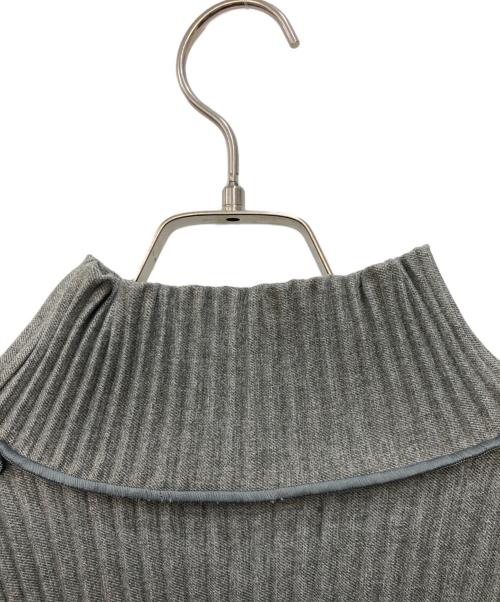 kotohayokozawa（コトハヨコザワ）kotohayokozawa (コトハヨコザワ) ハイネックプリーツカットソー グレー サイズ:不明の古着・服飾アイテム