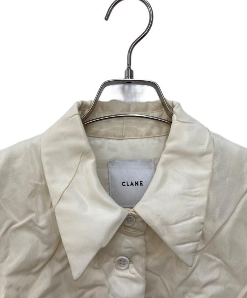 CLANE（クラネ）CLANE (クラネ) PADDED CRUMPLY SHIRT JACKET アイボリー サイズ:2の古着・服飾アイテム