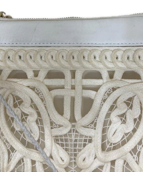 Mame Kurogouchi（マメクロゴウチ）Mame Kurogouchi (マメクロゴウチ) Cording Embroidery Pouch アイボリーの古着・服飾アイテム