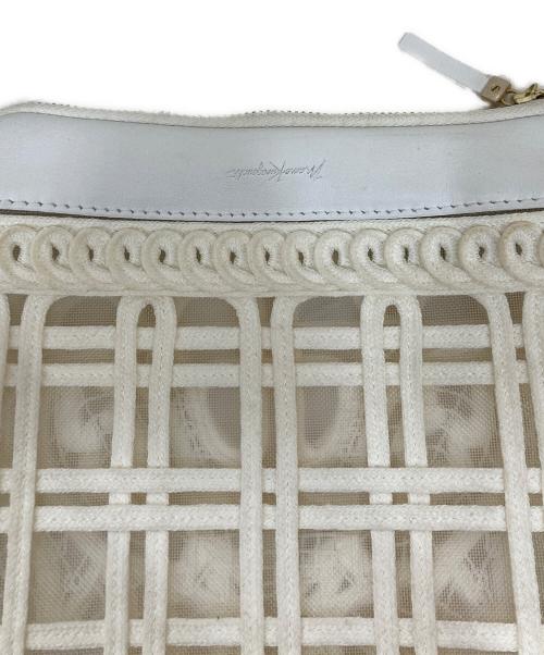 Mame Kurogouchi（マメクロゴウチ）Mame Kurogouchi (マメクロゴウチ) Cording Embroidery Pouch アイボリーの古着・服飾アイテム