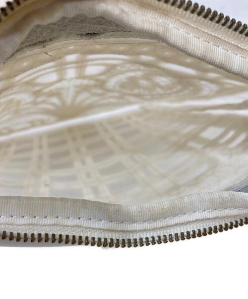 Mame Kurogouchi（マメクロゴウチ）Mame Kurogouchi (マメクロゴウチ) Cording Embroidery Pouch アイボリーの古着・服飾アイテム