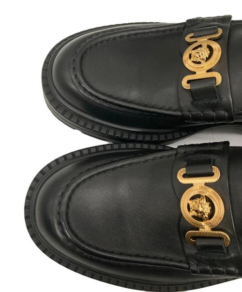 VERSACE（ヴェルサーチェ）VERSACE (ヴェルサーチェ) メデューサビギーシティローファー ブラック サイズ:42の古着・服飾アイテム