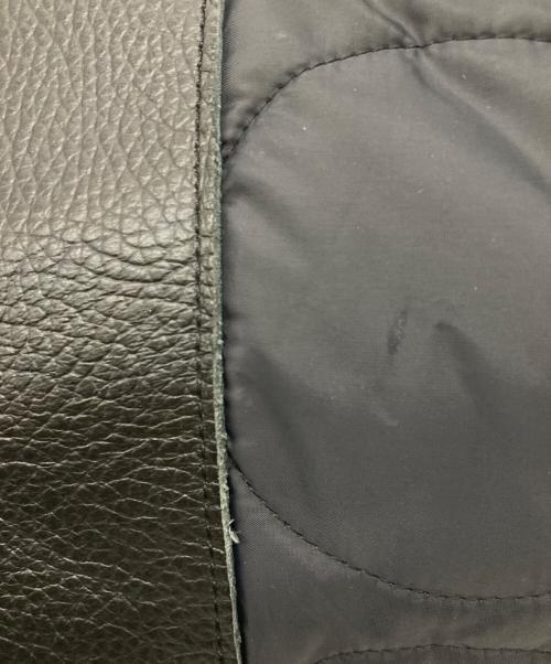 YOUNG & OLSEN The DRYGOODS STORE（ヤングアンドオルセン ザ ドライグッズストア）YOUNG & OLSEN The DRYGOODS STORE (ヤングアンドオルセン ザ ドライグッズストア) green label relaxing (グリーンレーベルリラクシング) キルティングハンドバッグ ブラックの古着・服飾アイテム