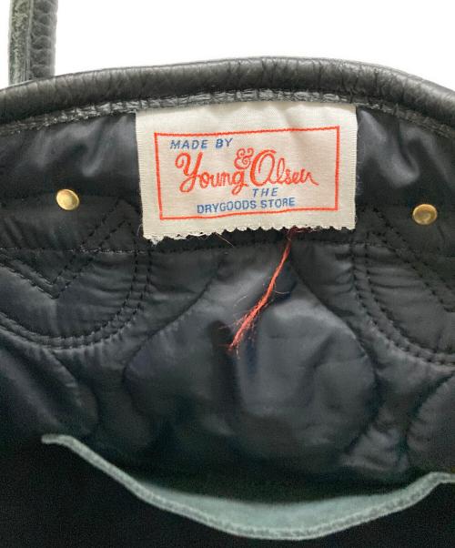 YOUNG & OLSEN The DRYGOODS STORE（ヤングアンドオルセン ザ ドライグッズストア）YOUNG & OLSEN The DRYGOODS STORE (ヤングアンドオルセン ザ ドライグッズストア) green label relaxing (グリーンレーベルリラクシング) キルティングハンドバッグ ブラックの古着・服飾アイテム