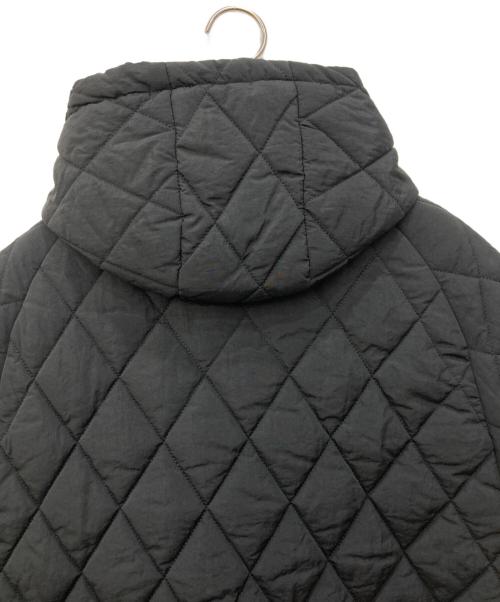 maison de Dolce.（メゾンドドルチェ）maison de Dolce. (メゾンドドルチェ) キルティングポンチョ ブラック サイズ:FREEの古着・服飾アイテム