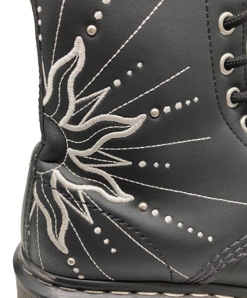 Dr.Martens（ドクターマーチン）Dr.Martens (ドクターマーチン) 1460 SOLAR FLARE 8 ホール ブーツ ブラック サイズ:25の古着・服飾アイテム