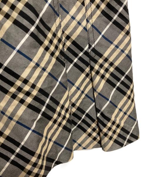 BURBERRY BLUE LABEL（バーバリー ブルー レーベル）BURBERRY BLUE LABEL (バーバリー ブルー レーベル) ノースリーブワンピース グレー サイズ:36の古着・服飾アイテム