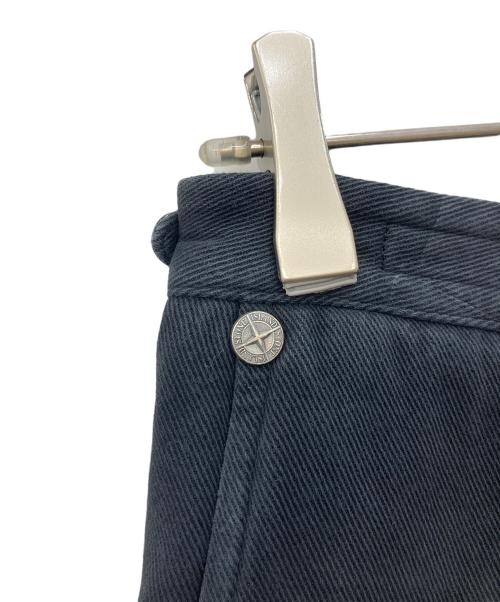 STONE ISLAND（ストーンアイランド）STONE ISLAND (ストーンアイランド) テーパードパンツ ブラック サイズ:44の古着・服飾アイテム