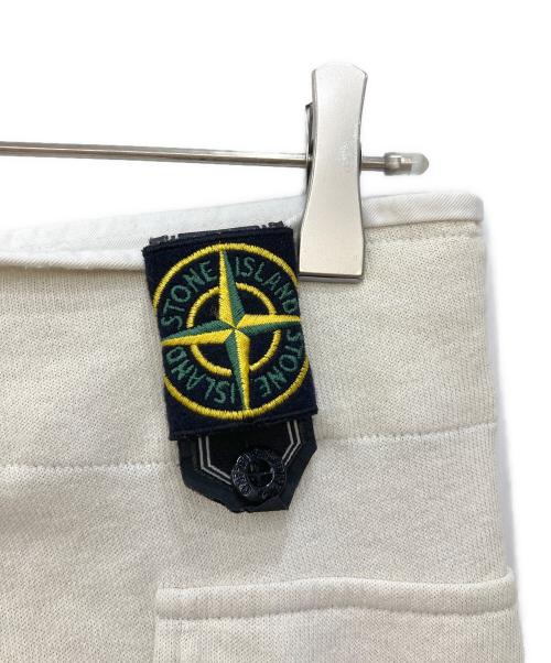 STONE ISLAND（ストーンアイランド）STONE ISLAND (ストーンアイランド) スウェットショートパンツ ベージュ サイズ:Ｓの古着・服飾アイテム