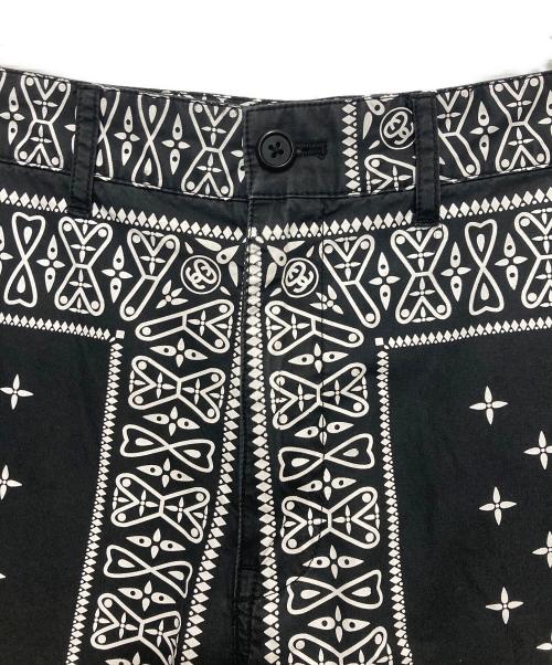 stussy（ステューシー）stussy (ステューシー) バンダナ柄ショートパンツ ブラック サイズ:30の古着・服飾アイテム