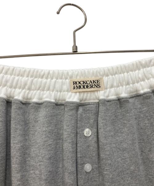 ROCKCAKE（ロックケーキ）ROCKCAKE (ロックケーキ) Waist Layerd 2way Jogger - Oatmeal グレー サイズ:XSMALL 未使用品の古着・服飾アイテム