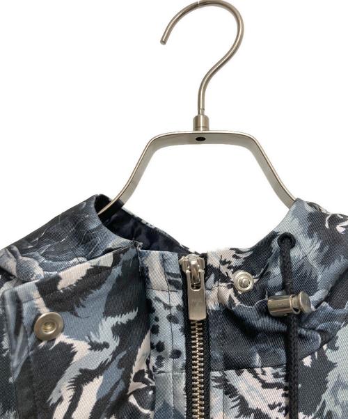 PAUL & JOE（ポール アンド ジョー）PAUL & JOE (ポール アンド ジョー) AMAZONIE タイガー＆フラワープリントコート ネイビー サイズ:34の古着・服飾アイテム