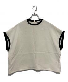 UNITED ARROWS（ユナイテッドアローズ）の古着「COMFY ドルマン ショートスリーブ ブラウス ―吸水速乾 UVカット ウォッシャブル―」｜ホワイト×ブラック
