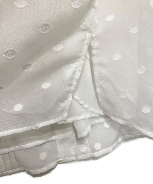 JUSGLITTY（ジャスグリッティー）JUSGLITTY (ジャスグリッティー) シアードットボウタイブラウス ホワイト サイズ:2の古着・服飾アイテム