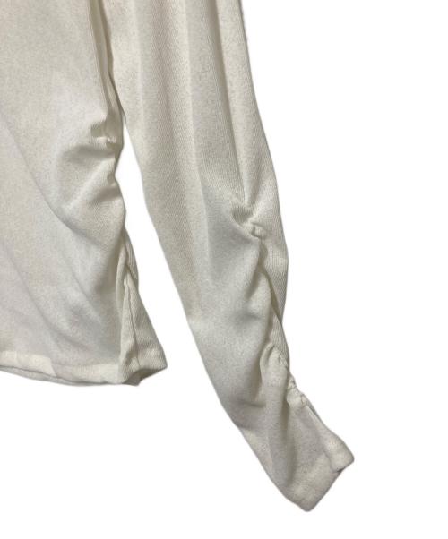 La boutique BonBon（ラブティックボンボン）La boutique BonBon (ラブティックボンボン) ドレープネックプルオーバー ホワイト サイズ:F 未使用品の古着・服飾アイテム