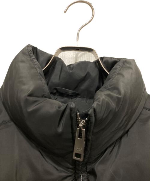 PRADA（プラダ）PRADA (プラダ) ロゴプレートダウンジャケット ブラック サイズ:54の古着・服飾アイテム