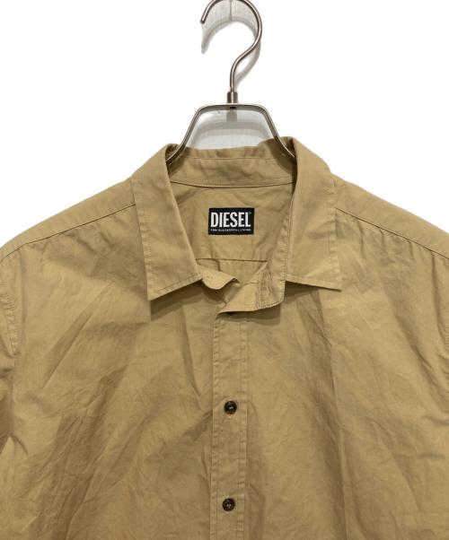 DIESEL（ディーゼル）DIESEL (ディーゼル) S-MARLEY-A フェイクレイヤードシャツ ベージュ サイズ:Ⅿの古着・服飾アイテム