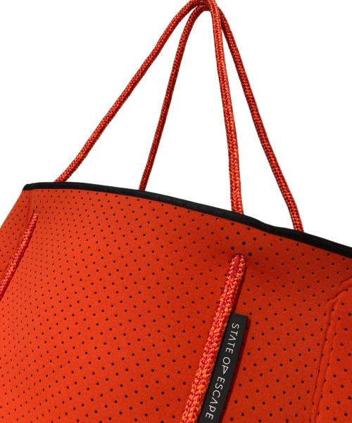 STATE OF ESCAPE（ステイトオブエスケープ）STATE OF ESCAPE (ステイトオブエスケープ) Flying Solo Tote レッド 未使用品の古着・服飾アイテム