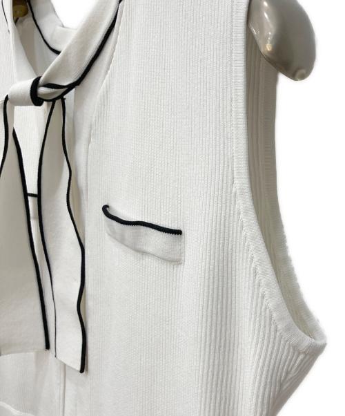 CELFORD（セルフォード）CELFORD (セルフォード) ボウタイノースリーブニットワンピース ホワイト サイズ:36の古着・服飾アイテム