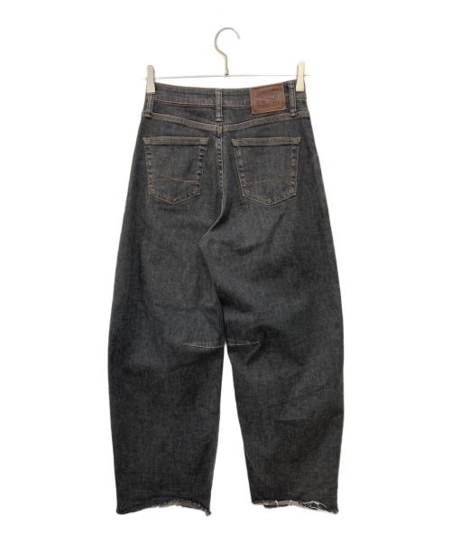 Something（サムシング）Something (サムシング) FREAK'S STORE (フリークスストア) 別注 TUCK CURVE WIDE DENIM PANTS グレー サイズ:Ｓの古着・服飾アイテム