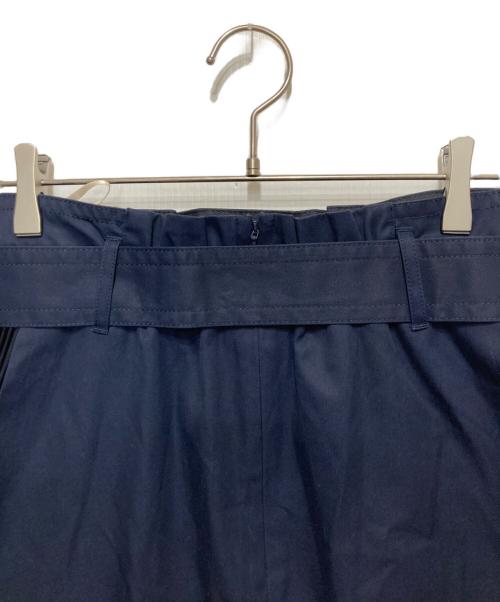 BLUE LABEL CRESTBRIDGE（ブルーレーベルクレストブリッジ）BLUE LABEL CRESTBRIDGE (ブルーレーベルクレストブリッジ) ドッキングスカート ブラック×ネイビー サイズ:SIZE 38の古着・服飾アイテム