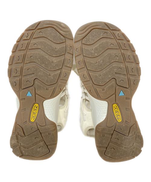 KEEN（キーン）KEEN (キーン) ウィメンズ ユニーク アストリア ベージュ サイズ:24の古着・服飾アイテム