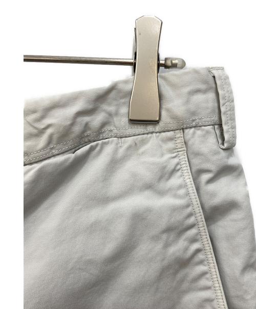 INCOTEX（インコテックス）INCOTEX (インコテックス) HIGH COMFORT  ショートパンツ ホワイト サイズ:52の古着・服飾アイテム